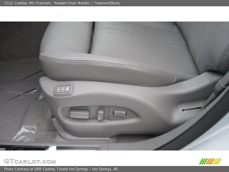 Radiant Silver Metallic / Titanium/Ebony 2012 Cadillac SRX Premium