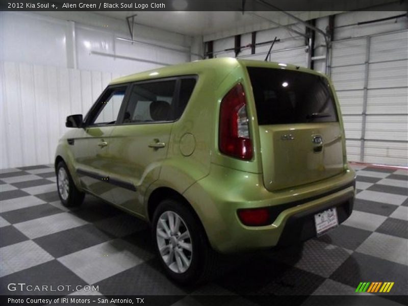 Alien Green / Black Soul Logo Cloth 2012 Kia Soul +