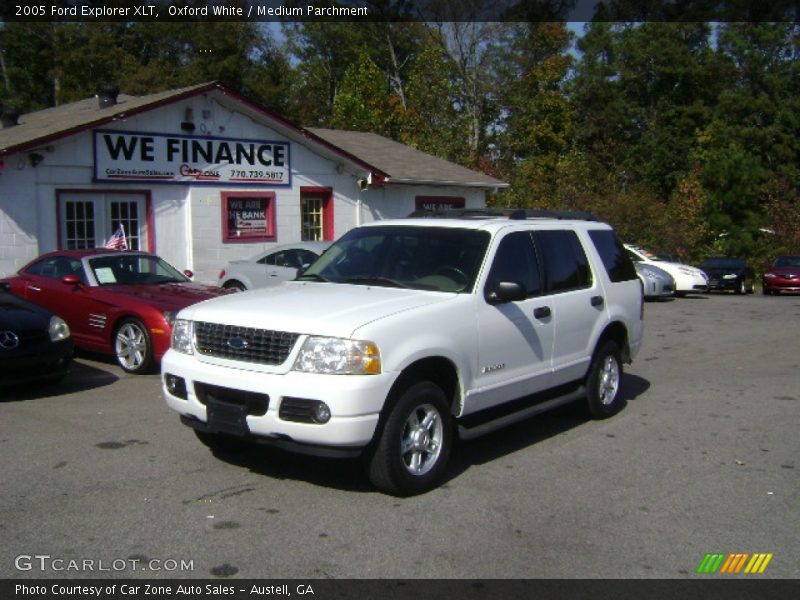 Oxford White / Medium Parchment 2005 Ford Explorer XLT