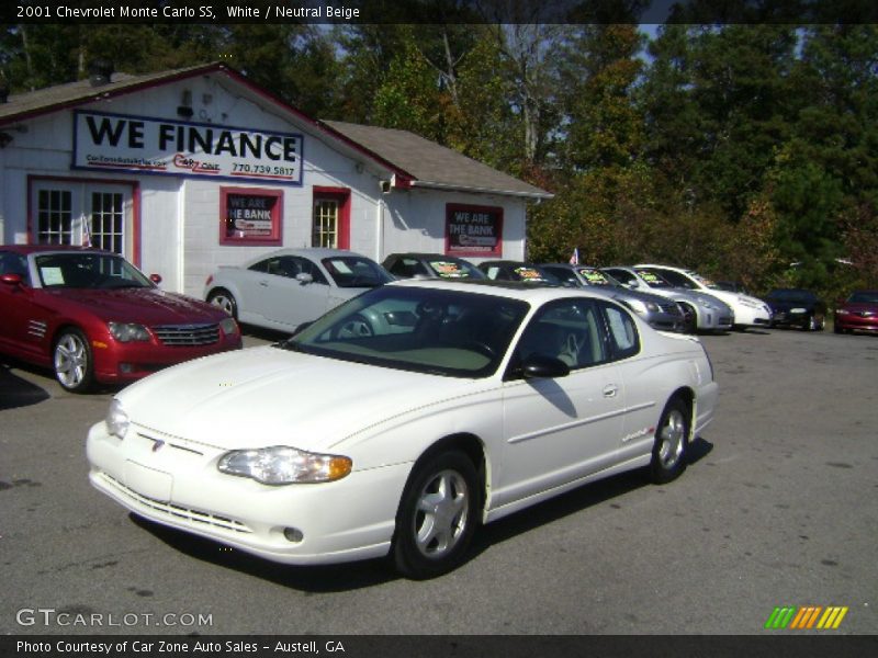 White / Neutral Beige 2001 Chevrolet Monte Carlo SS