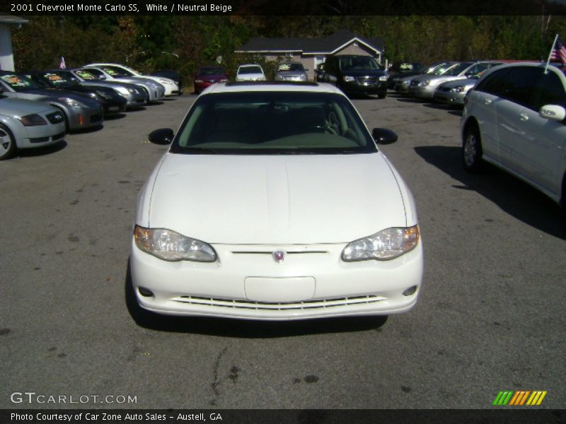 White / Neutral Beige 2001 Chevrolet Monte Carlo SS