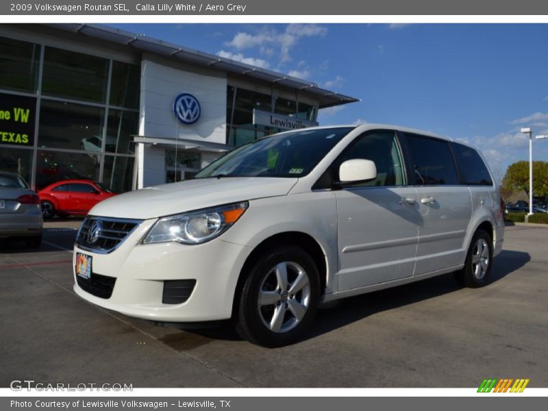 Calla Lilly White / Aero Grey 2009 Volkswagen Routan SEL