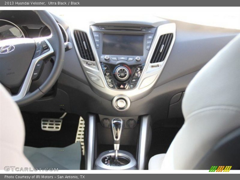 Ultra Black / Black 2013 Hyundai Veloster