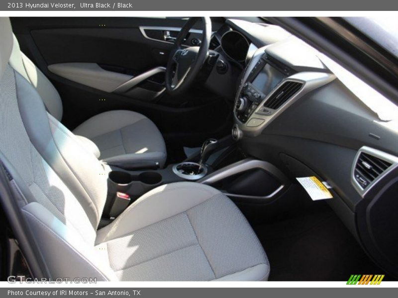 Ultra Black / Black 2013 Hyundai Veloster