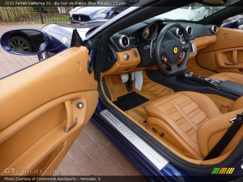  2013 California 30 Cuoio Interior