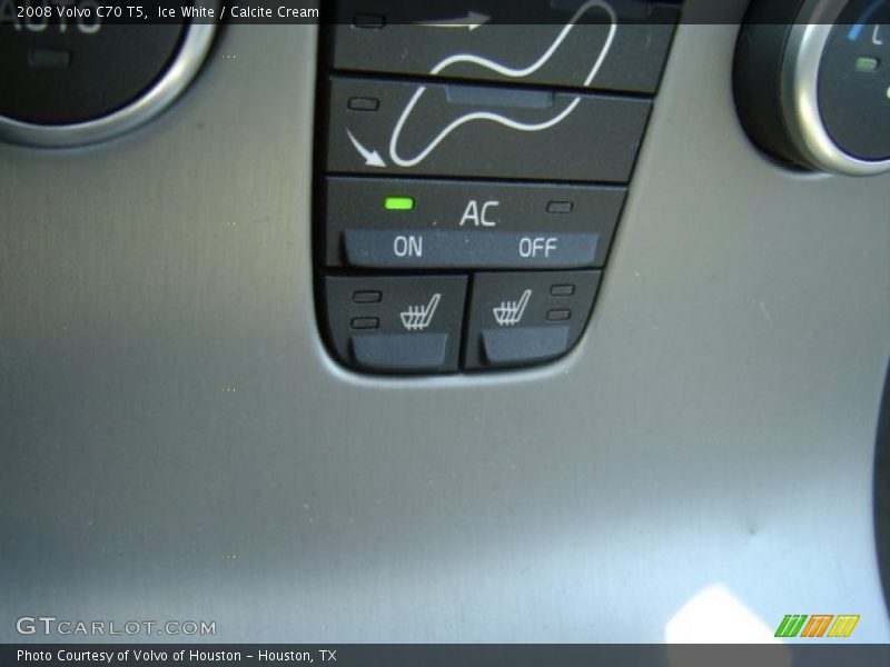 Ice White / Calcite Cream 2008 Volvo C70 T5