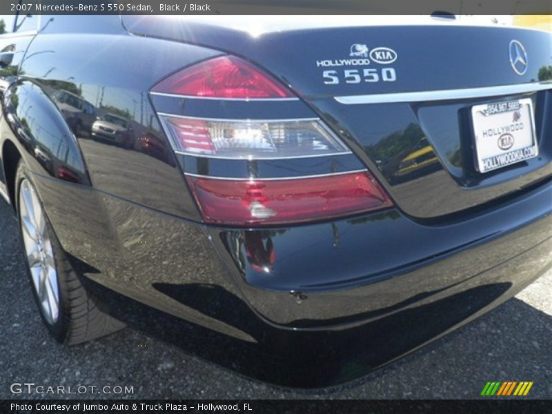 Black / Black 2007 Mercedes-Benz S 550 Sedan