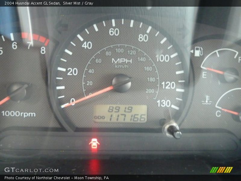 Silver Mist / Gray 2004 Hyundai Accent GL Sedan