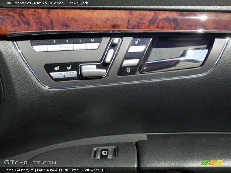 Black / Black 2007 Mercedes-Benz S 550 Sedan