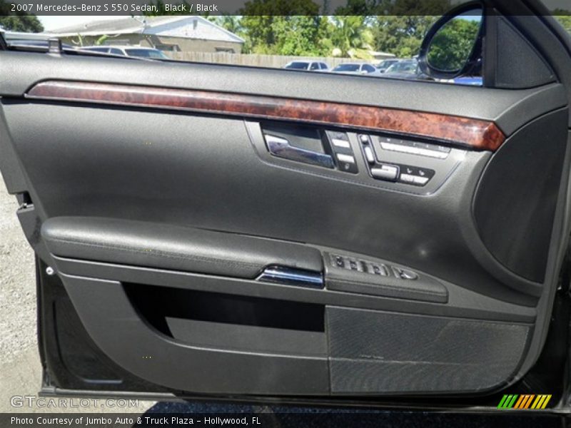 Black / Black 2007 Mercedes-Benz S 550 Sedan