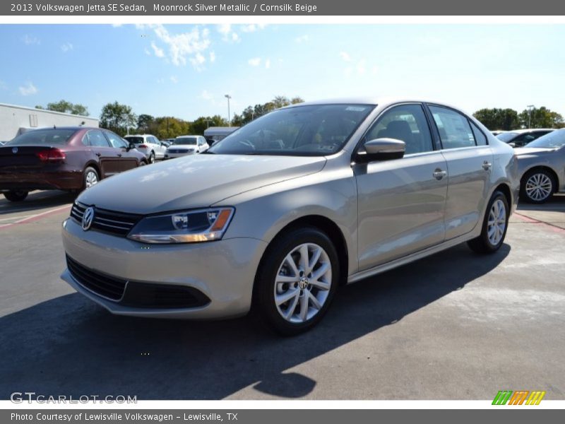 Moonrock Silver Metallic / Cornsilk Beige 2013 Volkswagen Jetta SE Sedan