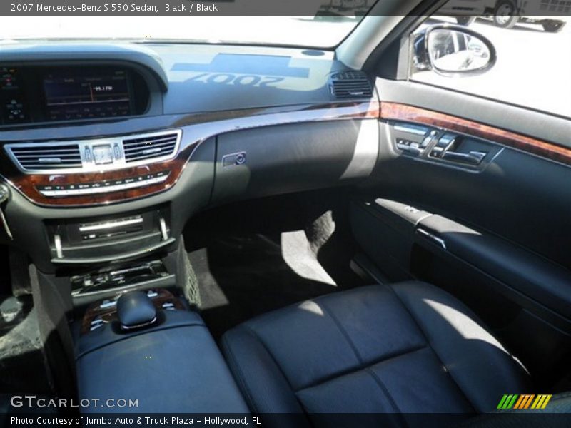 Black / Black 2007 Mercedes-Benz S 550 Sedan
