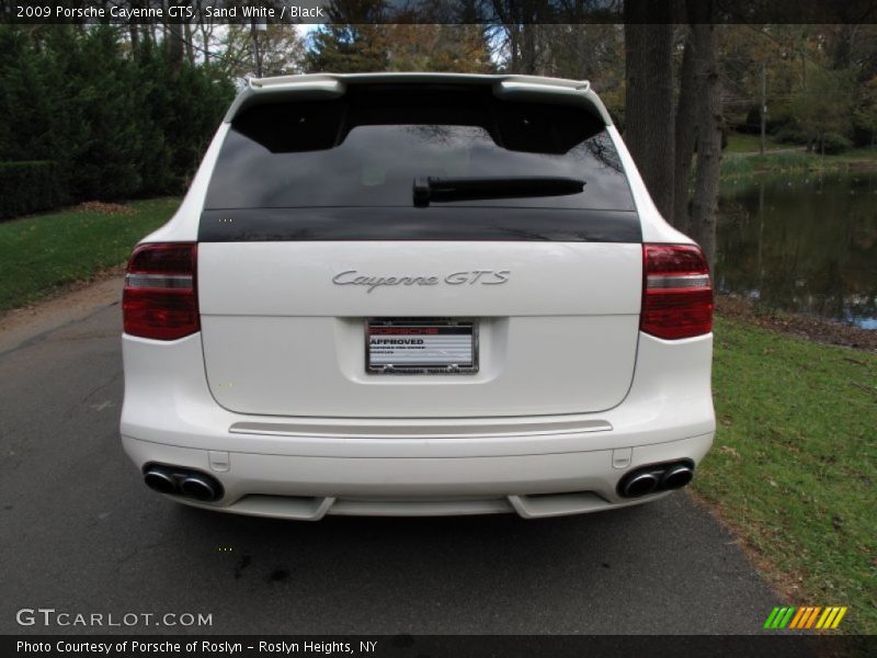 Sand White / Black 2009 Porsche Cayenne GTS