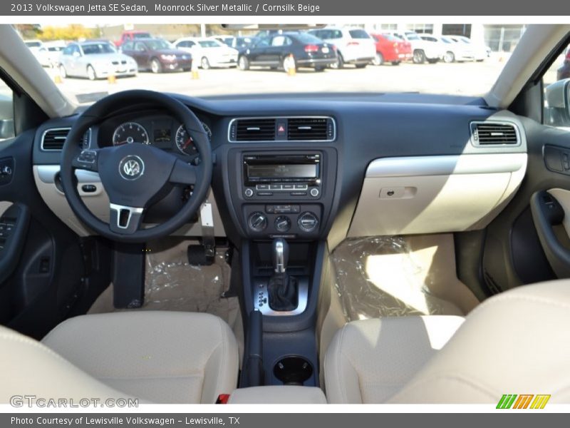 Moonrock Silver Metallic / Cornsilk Beige 2013 Volkswagen Jetta SE Sedan