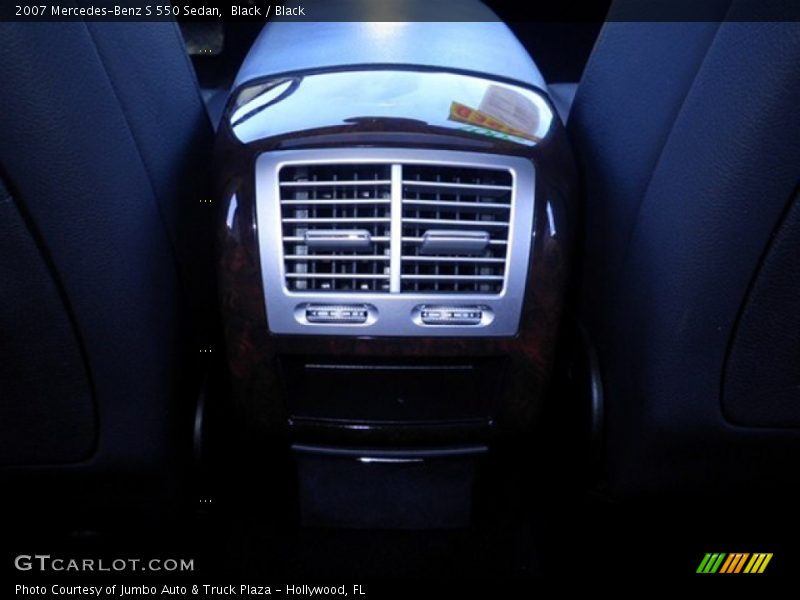 Black / Black 2007 Mercedes-Benz S 550 Sedan