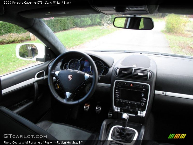 Sand White / Black 2009 Porsche Cayenne GTS