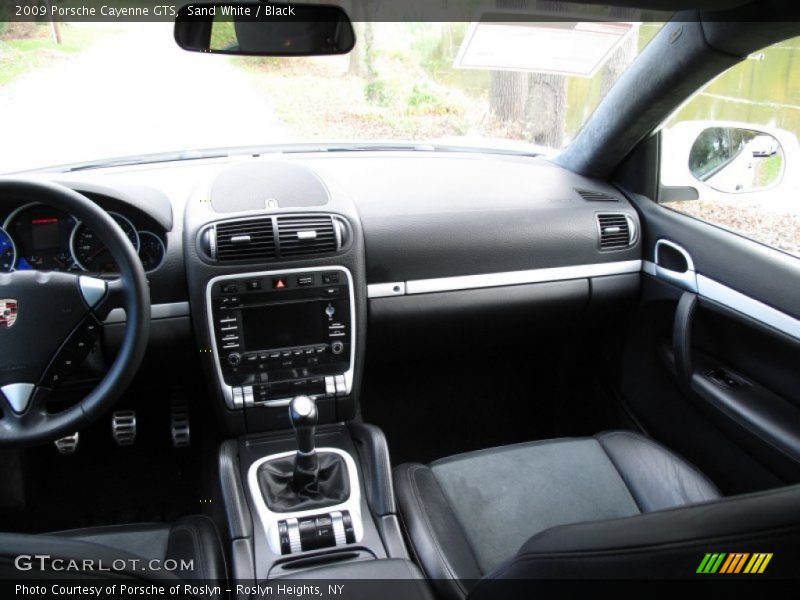 Sand White / Black 2009 Porsche Cayenne GTS