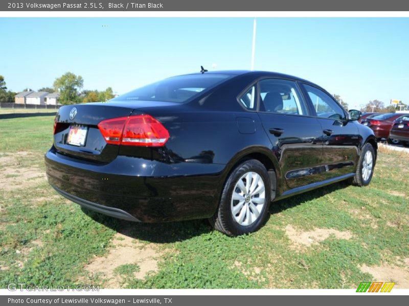 Black / Titan Black 2013 Volkswagen Passat 2.5L S