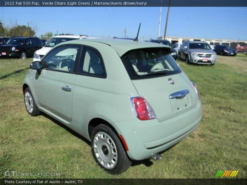 Verde Chiaro (Light Green) / Marrone/Avorio (Brown/Ivory) 2013 Fiat 500 Pop