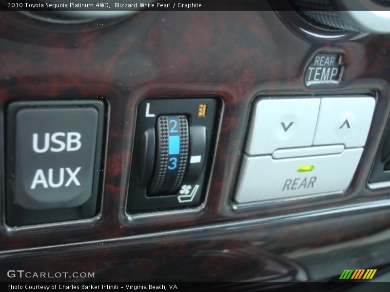 Controls of 2010 Sequoia Platinum 4WD