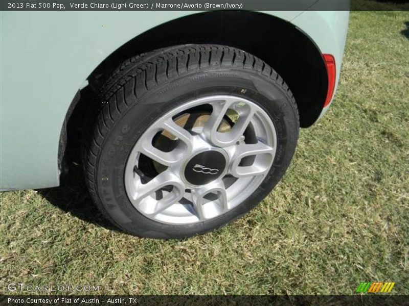Verde Chiaro (Light Green) / Marrone/Avorio (Brown/Ivory) 2013 Fiat 500 Pop