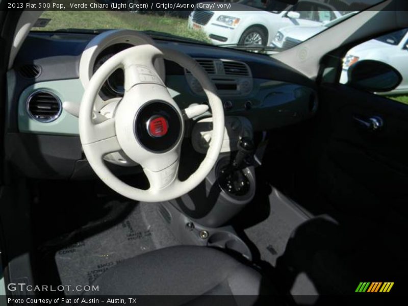 Verde Chiaro (Light Green) / Grigio/Avorio (Gray/Ivory) 2013 Fiat 500 Pop