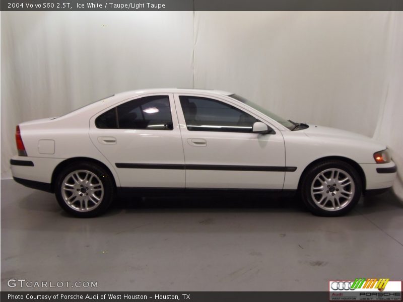 Ice White / Taupe/Light Taupe 2004 Volvo S60 2.5T