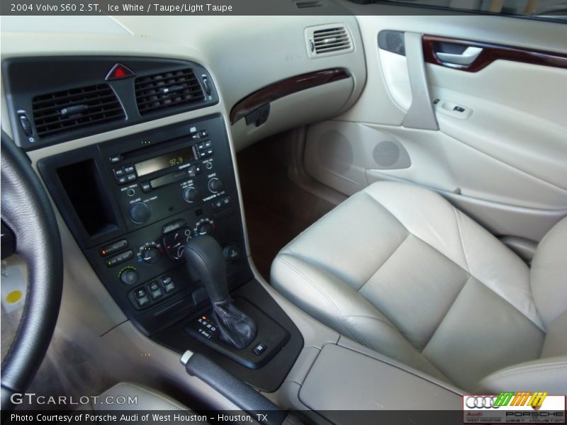 Ice White / Taupe/Light Taupe 2004 Volvo S60 2.5T