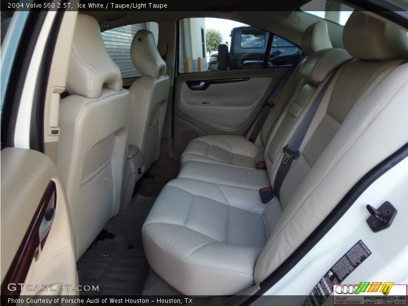 Ice White / Taupe/Light Taupe 2004 Volvo S60 2.5T