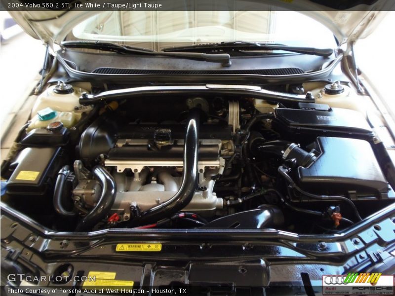 Ice White / Taupe/Light Taupe 2004 Volvo S60 2.5T