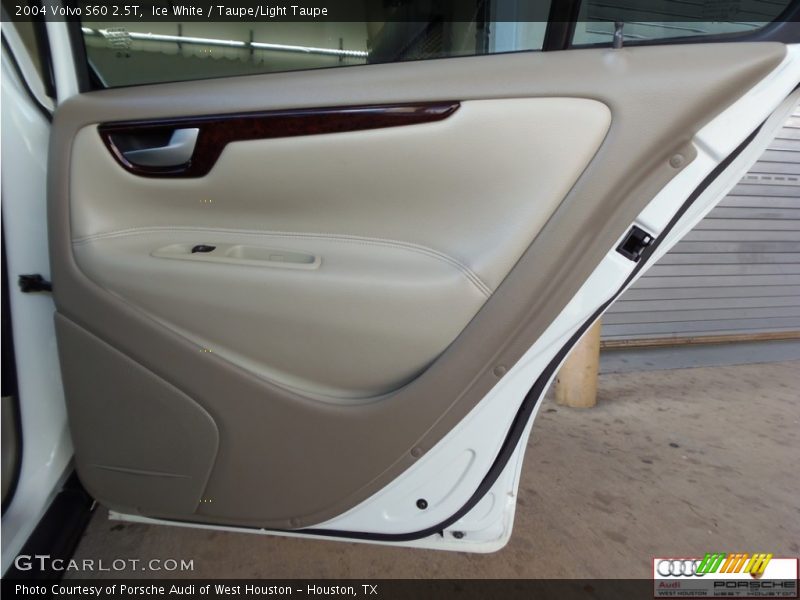 Ice White / Taupe/Light Taupe 2004 Volvo S60 2.5T