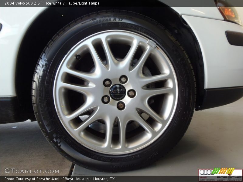 Ice White / Taupe/Light Taupe 2004 Volvo S60 2.5T