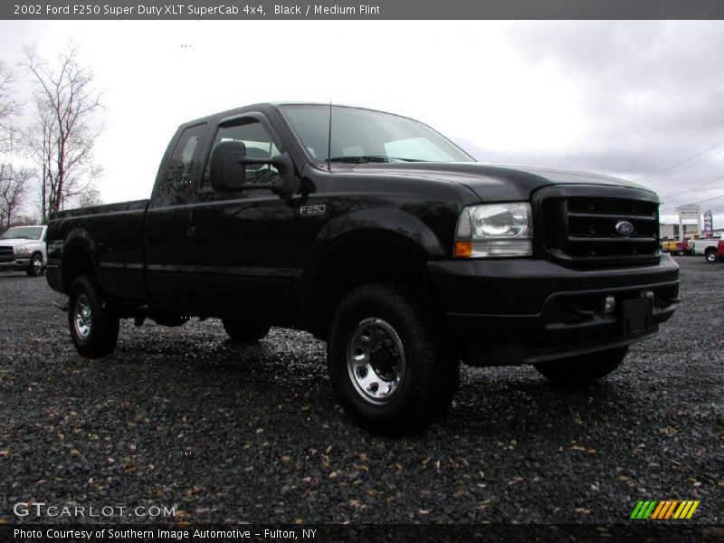 Black / Medium Flint 2002 Ford F250 Super Duty XLT SuperCab 4x4
