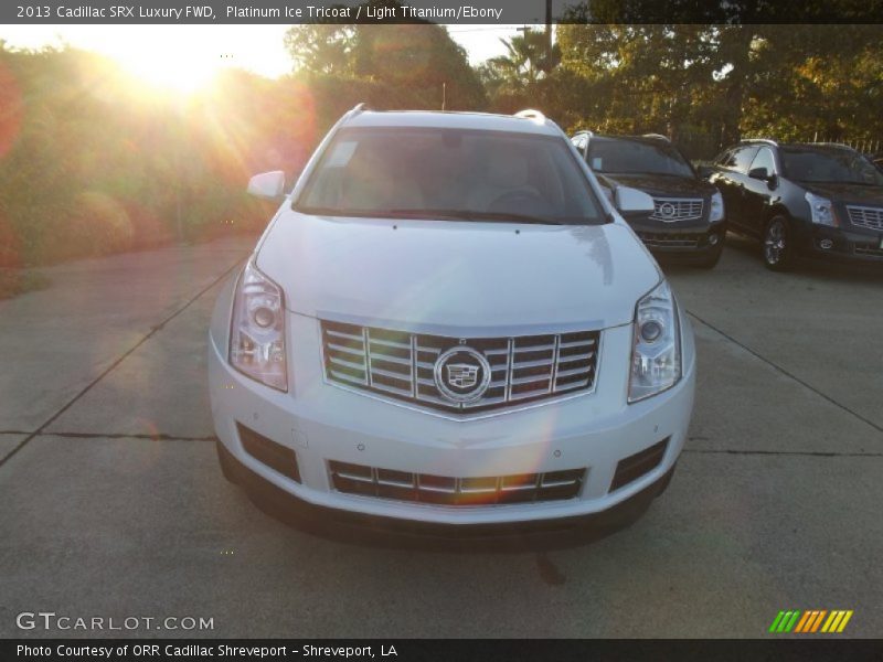 Platinum Ice Tricoat / Light Titanium/Ebony 2013 Cadillac SRX Luxury FWD
