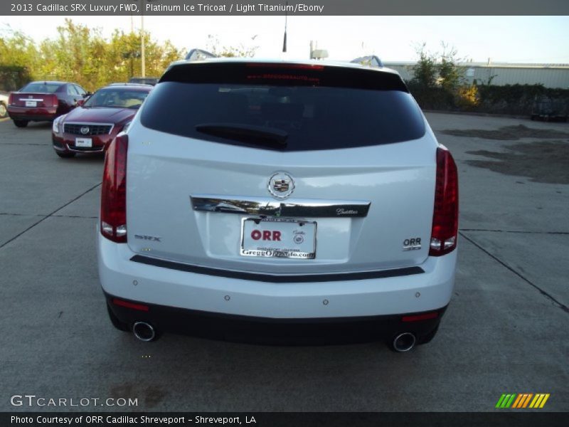 Platinum Ice Tricoat / Light Titanium/Ebony 2013 Cadillac SRX Luxury FWD