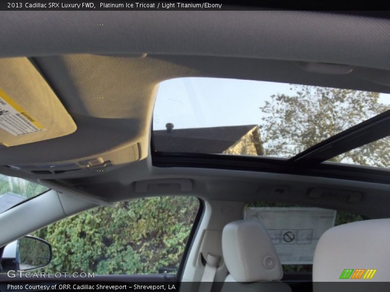 Platinum Ice Tricoat / Light Titanium/Ebony 2013 Cadillac SRX Luxury FWD