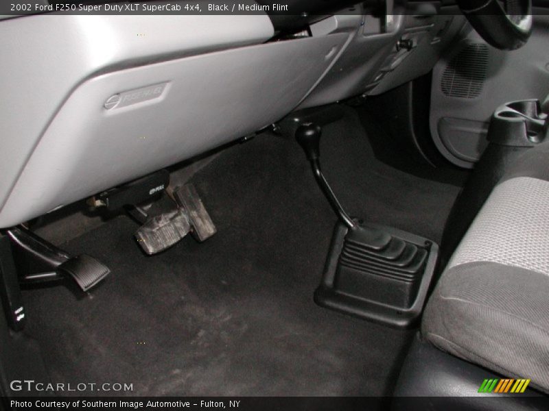 Black / Medium Flint 2002 Ford F250 Super Duty XLT SuperCab 4x4