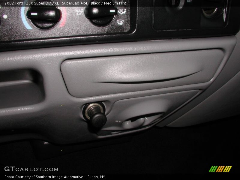Black / Medium Flint 2002 Ford F250 Super Duty XLT SuperCab 4x4