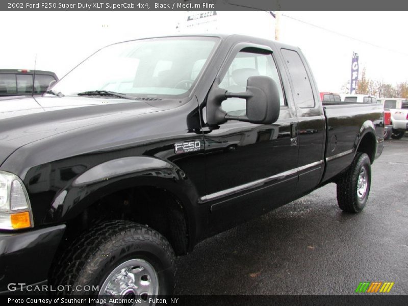 Black / Medium Flint 2002 Ford F250 Super Duty XLT SuperCab 4x4