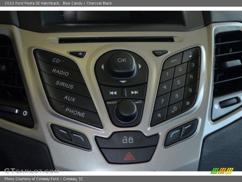 Blue Candy / Charcoal Black 2013 Ford Fiesta SE Hatchback