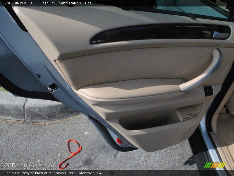 Titanium Silver Metallic / Beige 2003 BMW X5 3.0i