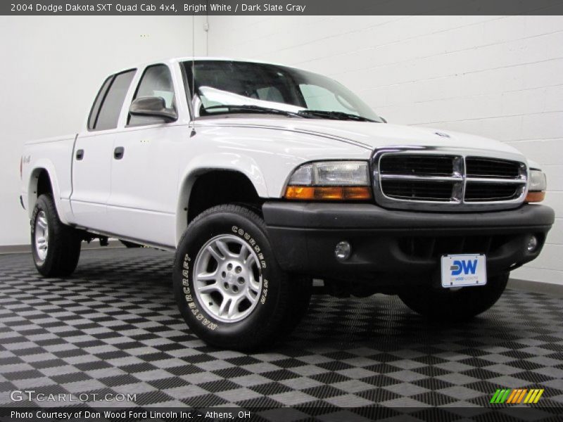 Bright White / Dark Slate Gray 2004 Dodge Dakota SXT Quad Cab 4x4