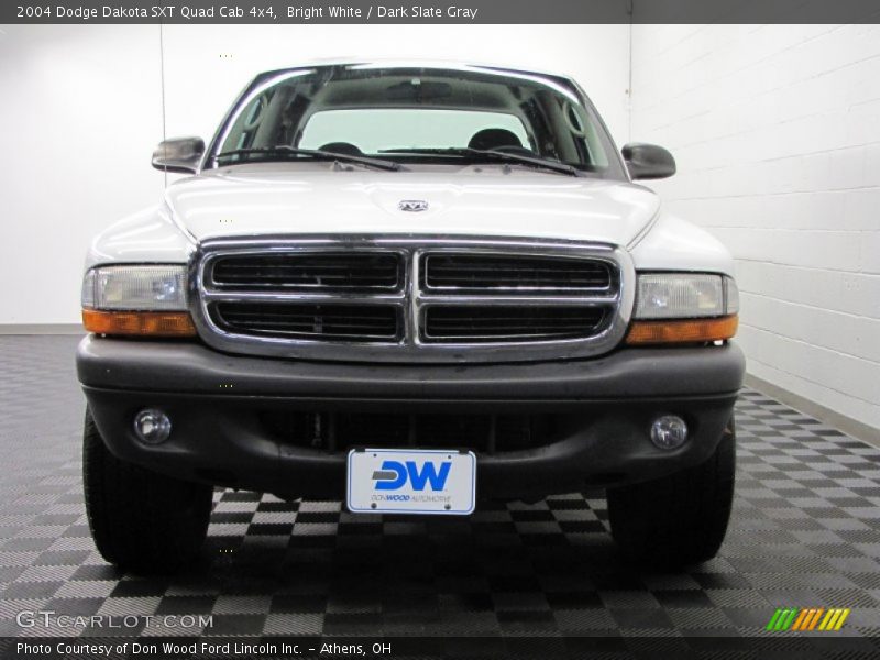 Bright White / Dark Slate Gray 2004 Dodge Dakota SXT Quad Cab 4x4