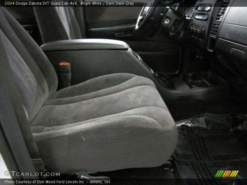 Bright White / Dark Slate Gray 2004 Dodge Dakota SXT Quad Cab 4x4