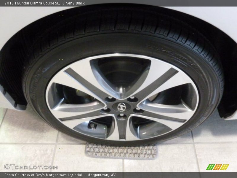 Silver / Black 2013 Hyundai Elantra Coupe SE