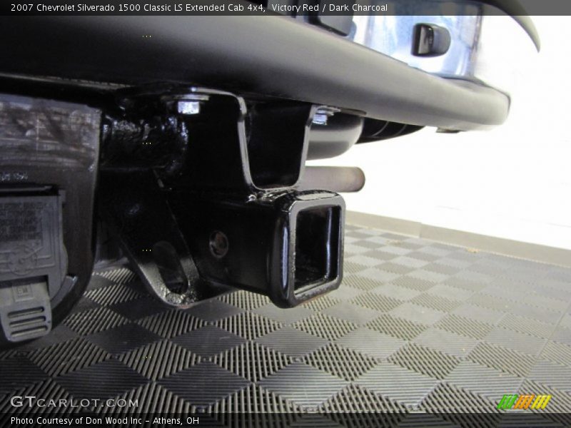 Victory Red / Dark Charcoal 2007 Chevrolet Silverado 1500 Classic LS Extended Cab 4x4