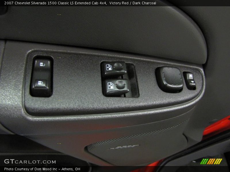 Controls of 2007 Silverado 1500 Classic LS Extended Cab 4x4