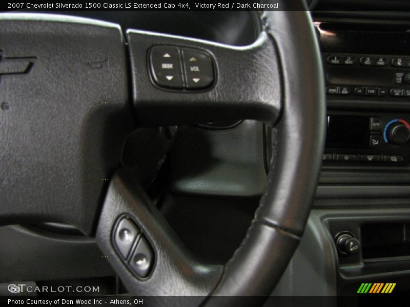 Controls of 2007 Silverado 1500 Classic LS Extended Cab 4x4