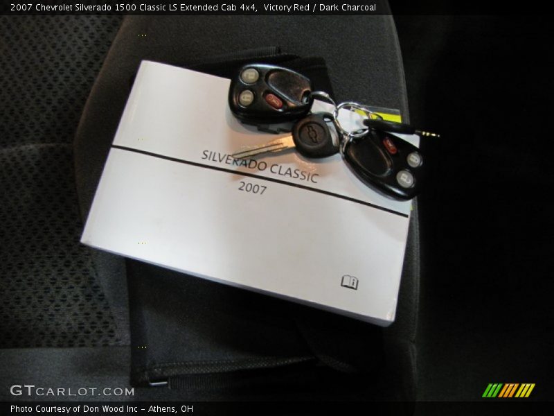 Keys of 2007 Silverado 1500 Classic LS Extended Cab 4x4