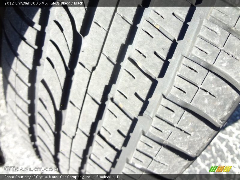 Gloss Black / Black 2012 Chrysler 300 S V6
